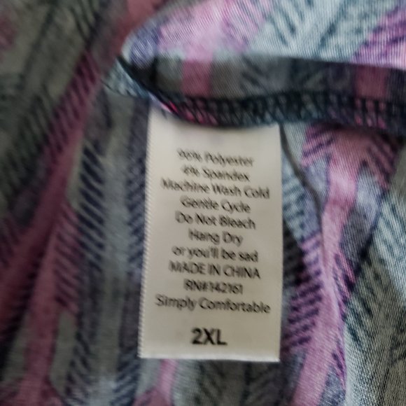 LulaRoe 3/4 Sleeve T Shirt Size 2XL - Picture 10 of 10